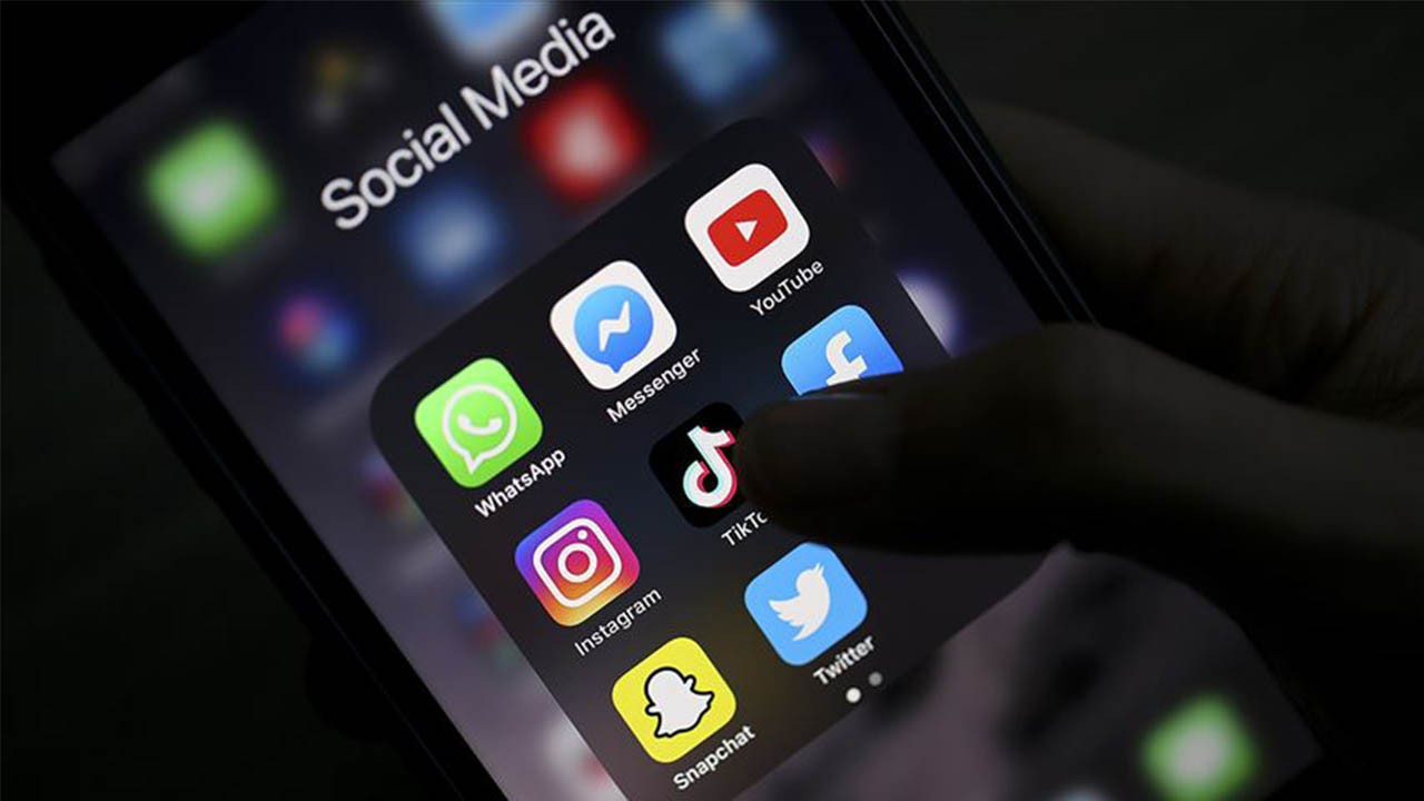 Meclisten geçti! O ülkede 15 yaş altına sosyal medya yasaklandı
