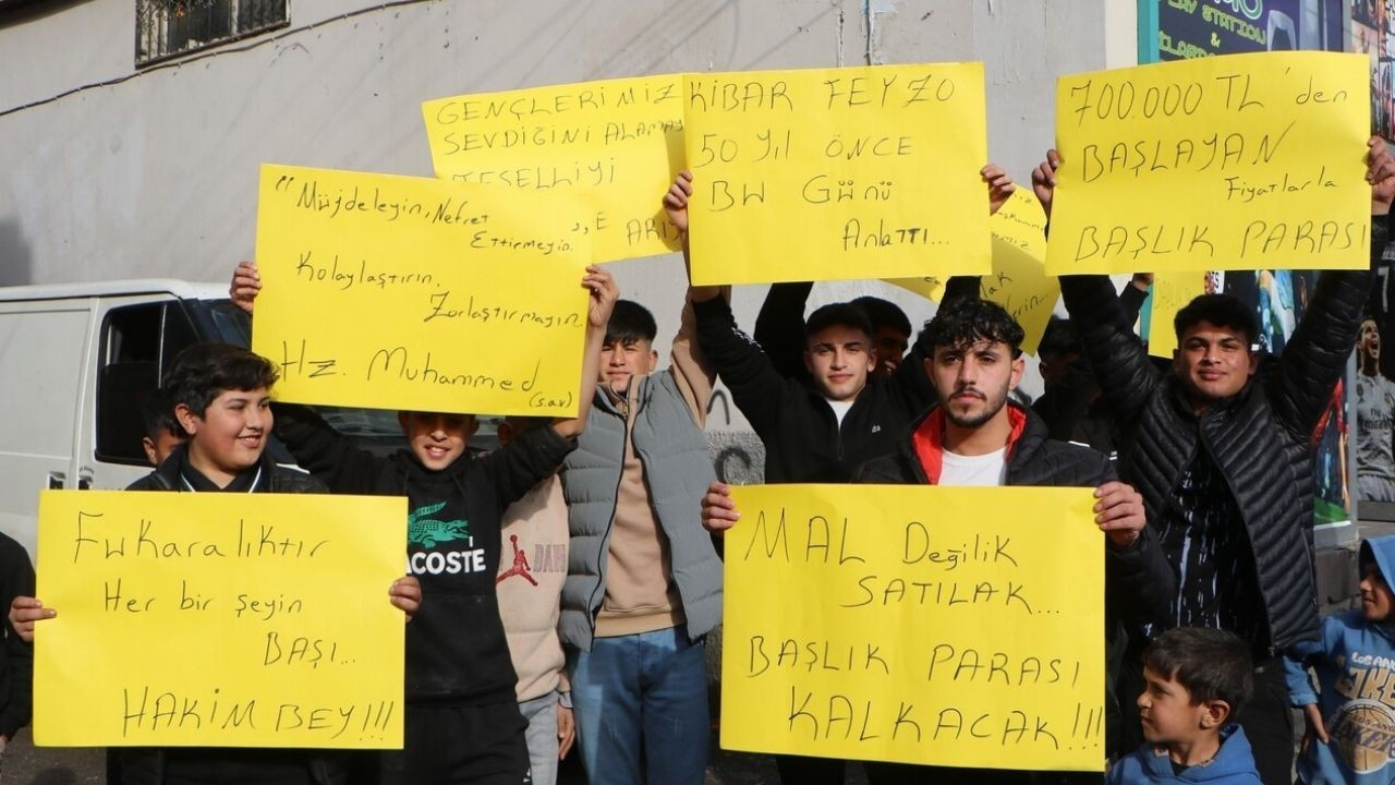 1 milyon liralık başlık parası! Gençler isyan etti: Kibar Feyzo 50 yıl önce bu günü anlattı