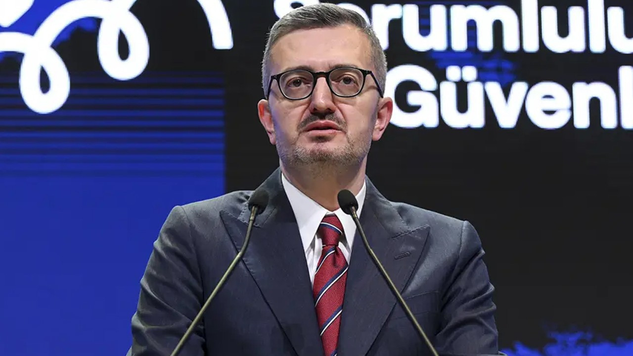 İletişim Başkanı Burhanettin Duran'dan topyekun mücadele çağrısı! 'Bağımlılıkla mücadele ulusal güvenlik meselesi!'