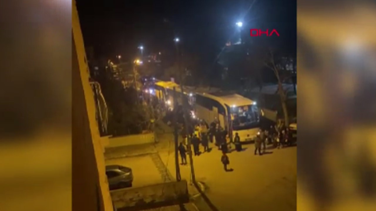 Raydan çıkan trenin lokomotifi, 13 saat sonra yeri…