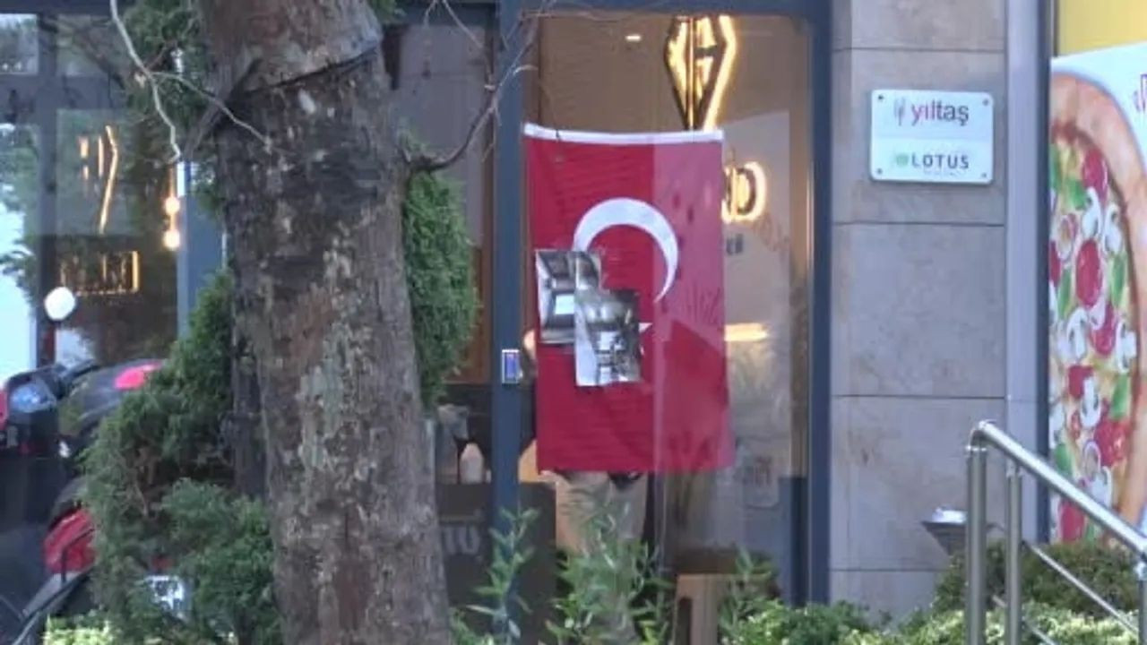 Beylikdüzü'nde siteye silahlı saldırı! 1 ağır yaralı