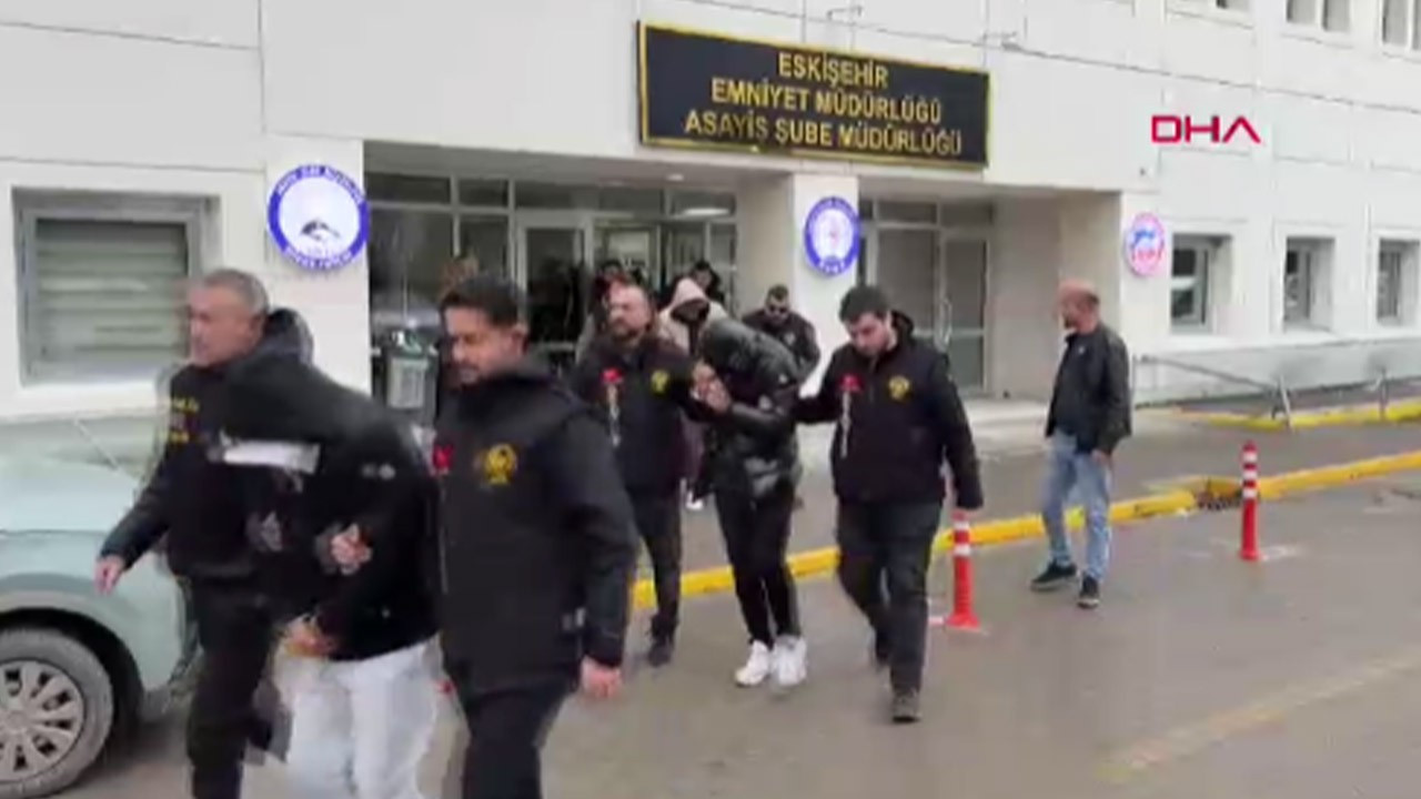 Eskişehir merkezli fuhuş operasyonu; 13 gözaltı