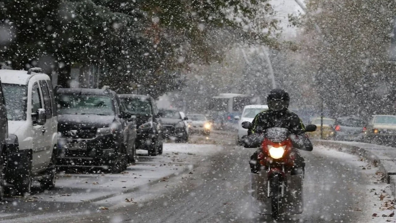 Çanakkale Valiliği: Motosiklet, motokuryelere yönelik trafiğe çıkış kısıtlaması kaldırıldı