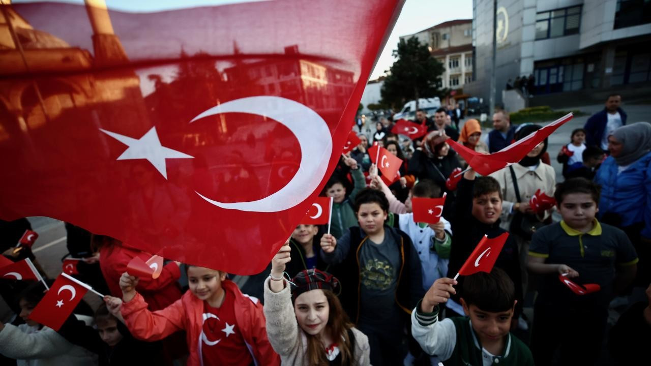 MEB'ten karar! İlk ders saatinde bütün okullarda uygulanacak