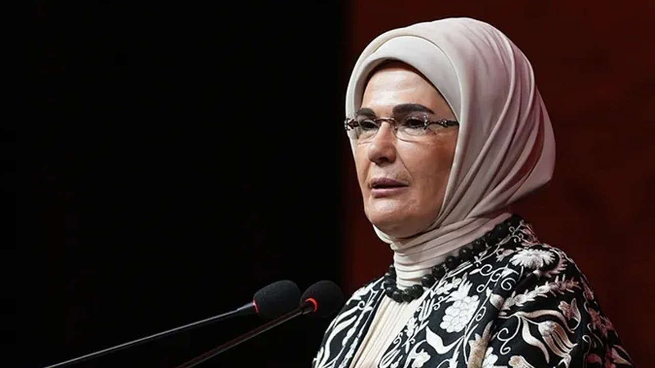 Emine Erdoğan'dan "Şeyh Zayed Çocuk Evleri Sitesi"ne ilişkin paylaşım: Her çocuk sevgiyle büyüsün