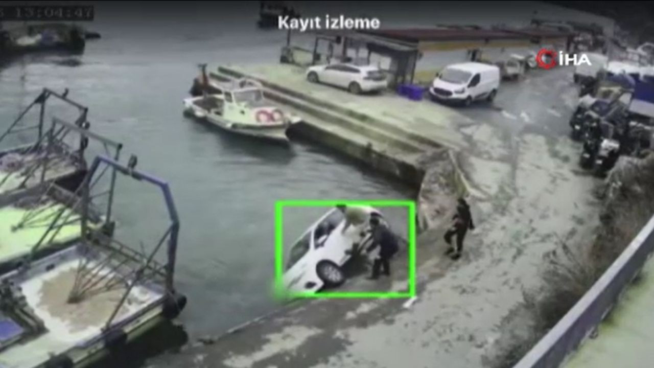 Sarıyer'de korku dolu dakikalar! Otomobil denizden böyle kurtarıldı