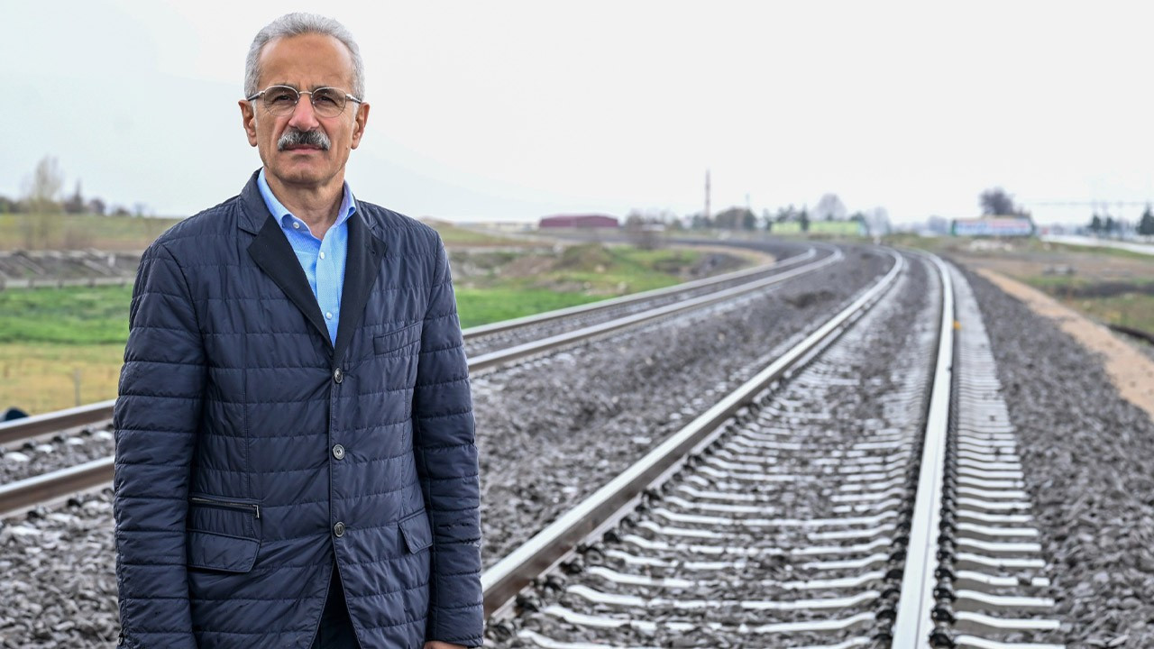 Bakan Uraloğlu: Başkentray banliyö hattını 12 kilometre uzatıyoruz