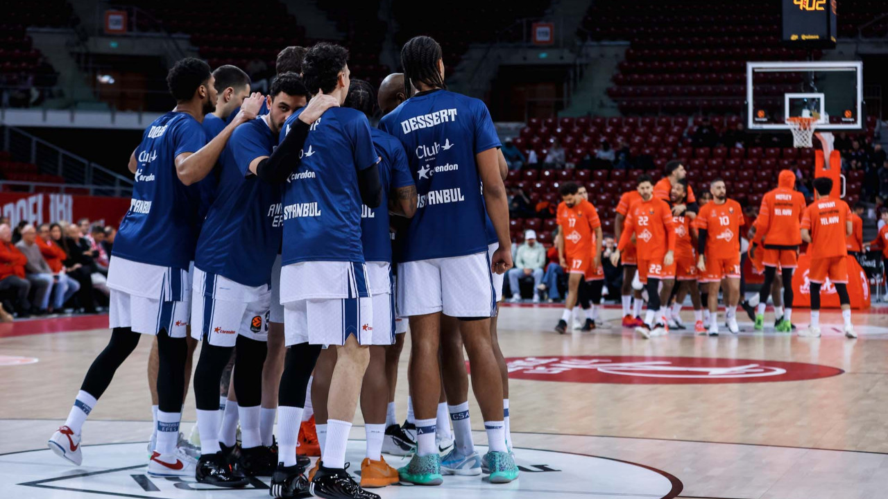 EuroLeague’de zorlu maç! Anadolu Efes, Valencia karşısında çıkış arıyor!