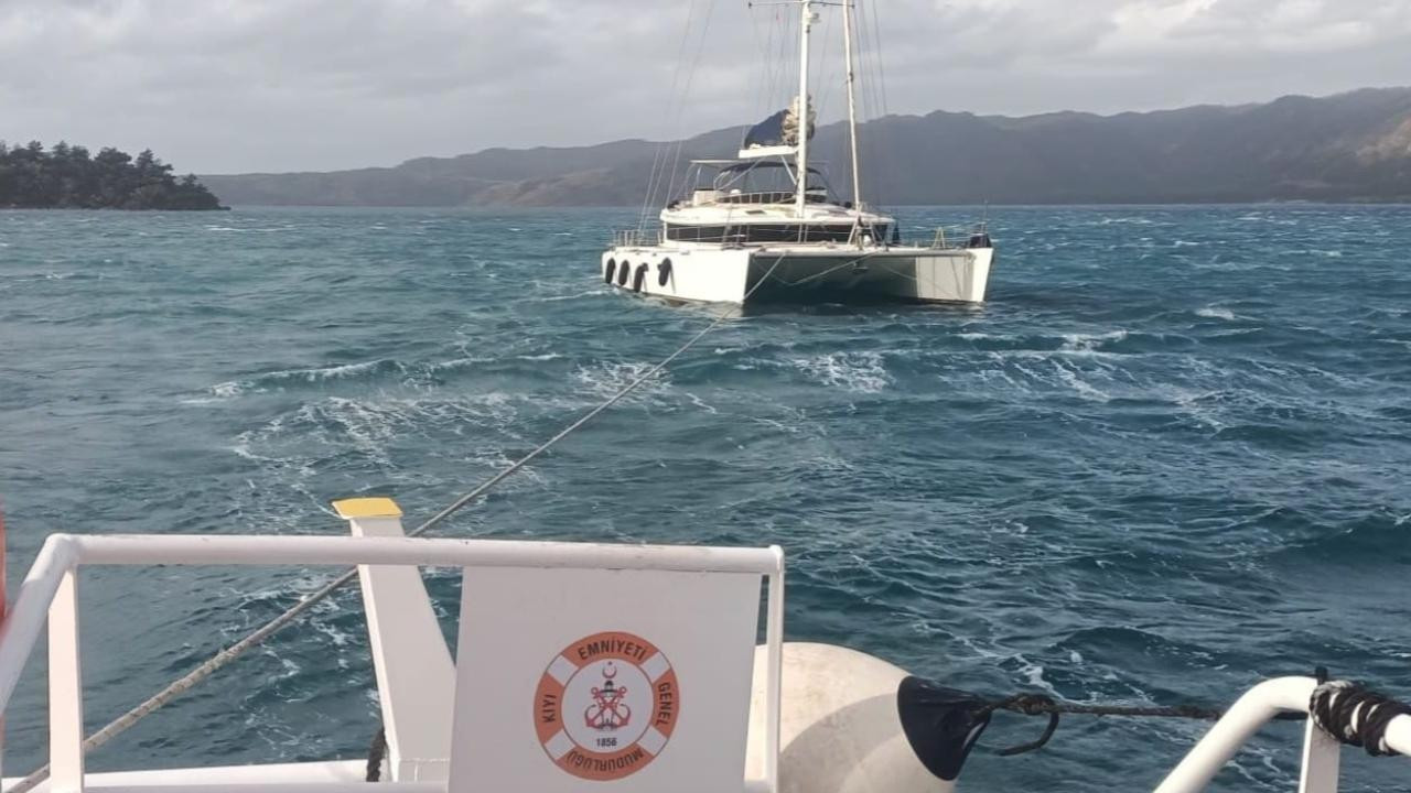 Marmaris'te sürüklenmişlerdi! 2 kişi kurtarıldı