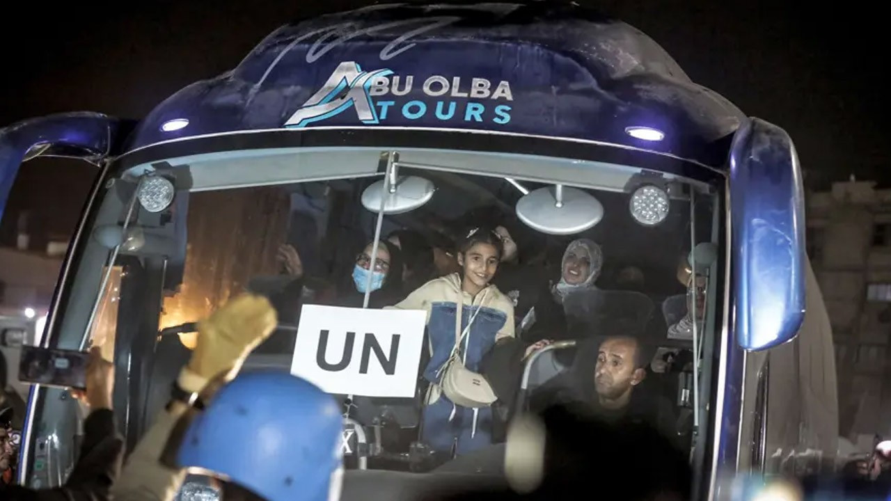 Refah'ta tarihi gün! 2 buçuk yıl sonra Filistinliler evlerine döndü