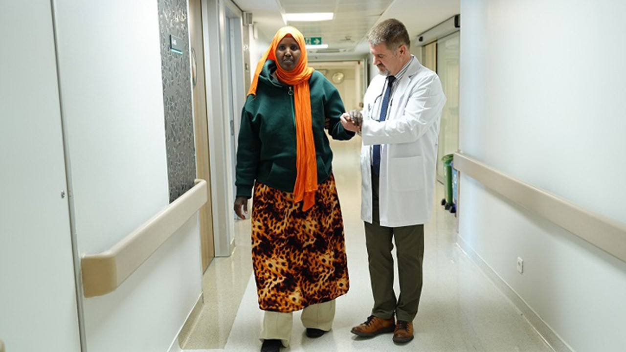 Umudu için Türkiye'ye geldi, felçli hasta ülkesine yürüyerek döndü