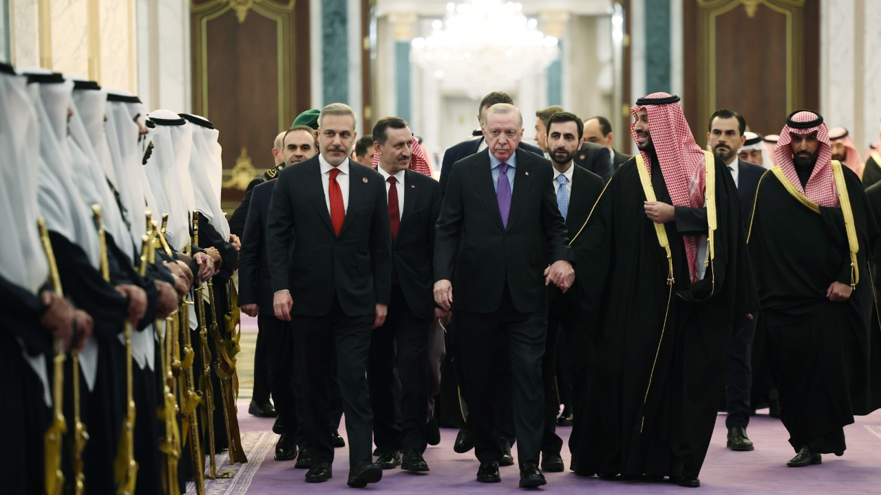 Cumhurbaşkanı Erdoğan’ın diplomasi trafiği Tel Aviv’de yakın takipte! 'Yeni bir üçlü ittifak mı doğuyor?'