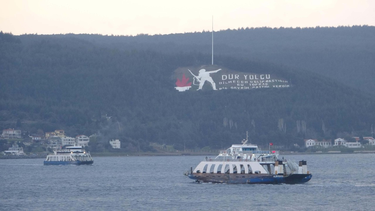 Feribot seferlerine fırtına engeli!