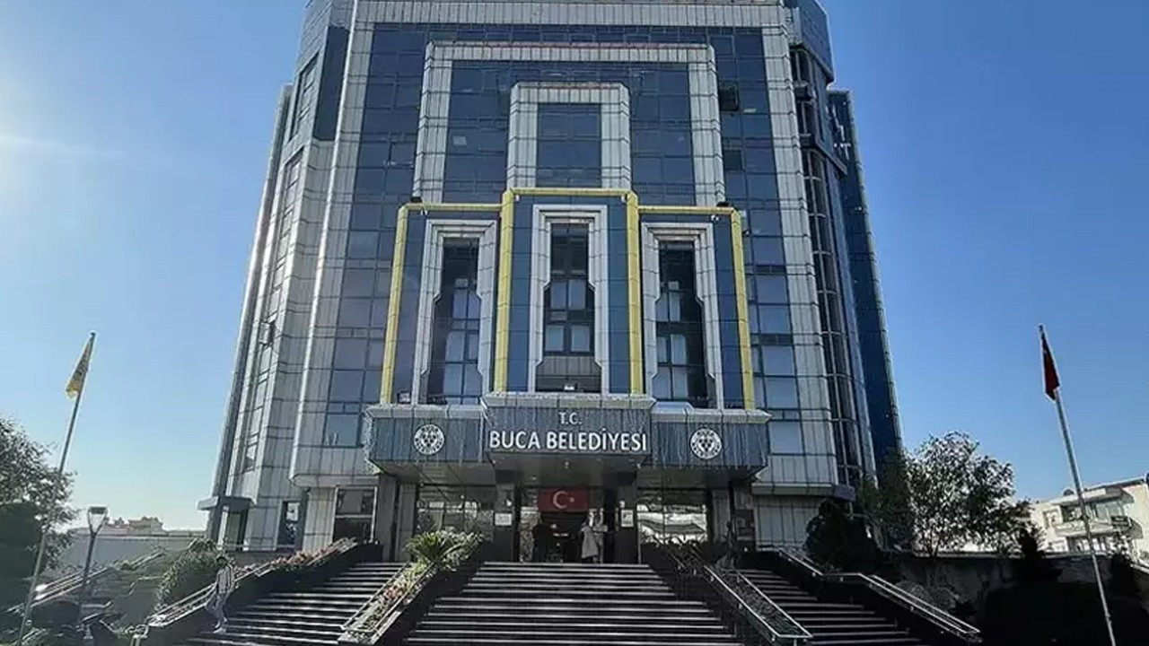 İzmir'in Buca Belediyesi'ne operasyon: 28 gözaltı