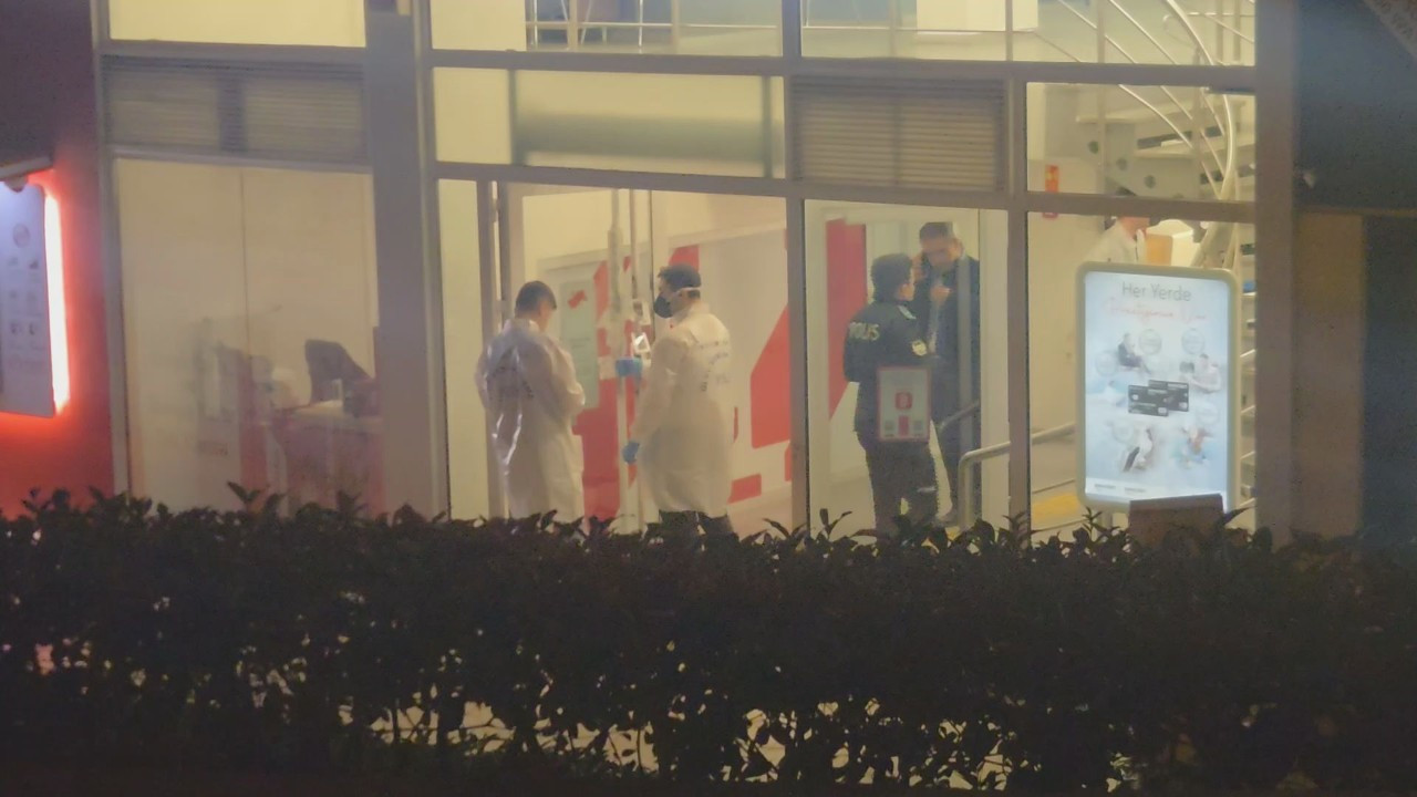 Fatih'te film gibi banka soygunu! Çaldığı 112 bin liranın 80 binini yolda düşürdü... Şüpheli aranıyor