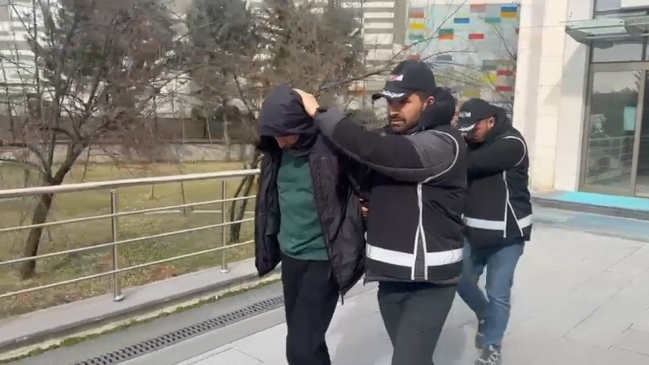 Ankara'da 15 milyon lira değerinde kaçak ilaç operasyonu