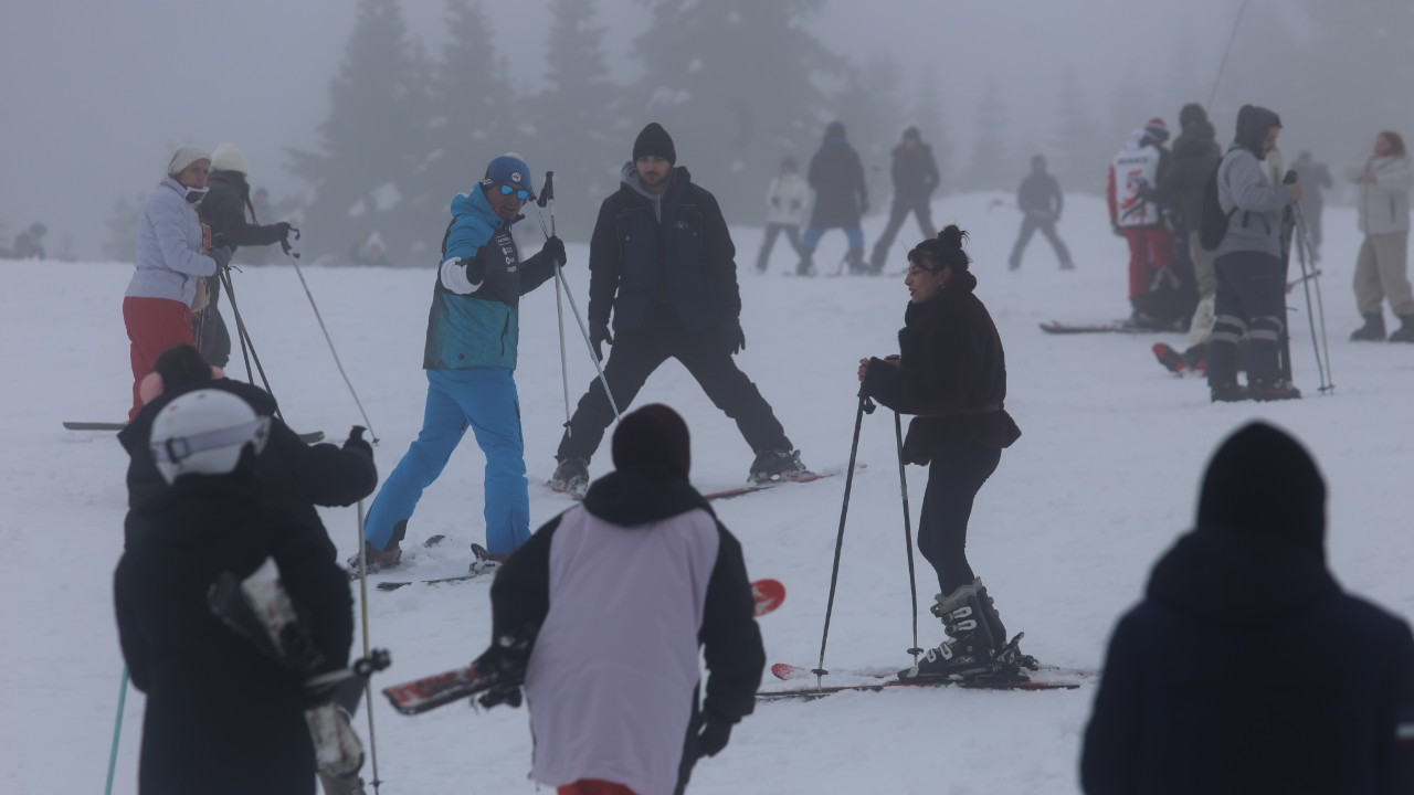 Uludağ sezonun en yoğun günlerini yaşadı! Kendi rekorunu kırdı