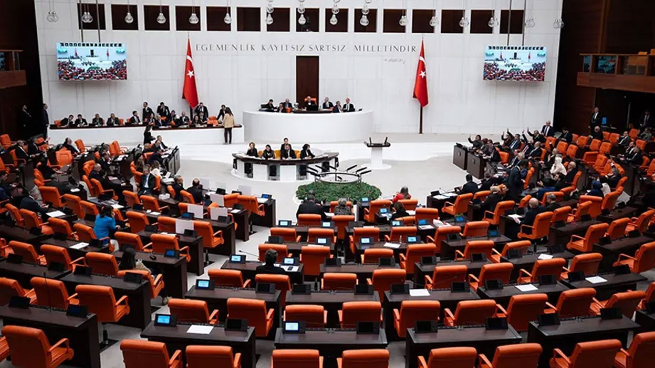 Meclis'te yeni haftanın gündemi yoğun! Trafik ihlallerine karşı yeni ve sert adımlar geliyor