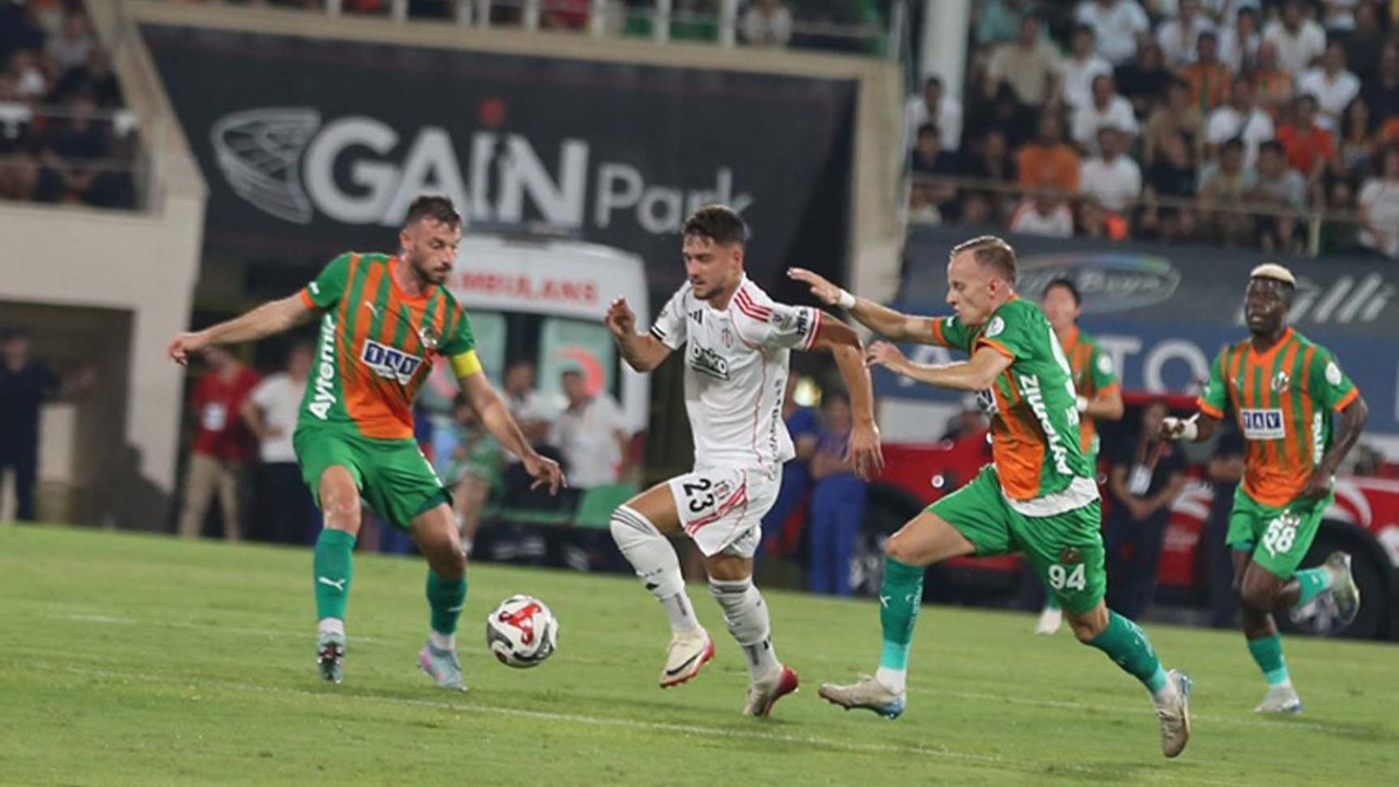 Beşiktaş, Alanyaspor’u konuk ediyor! 2 eksik var! İşte muhtemel ilk 11’ler