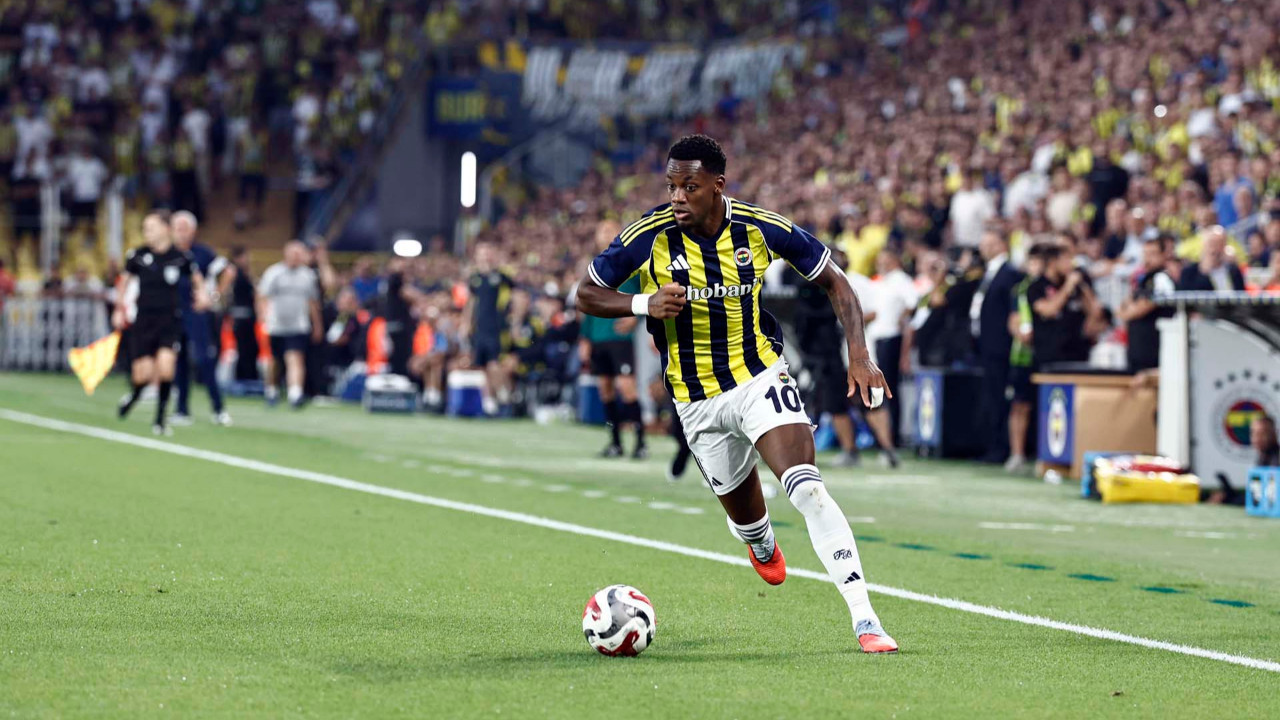 Fenerbahçe sözleşmesini feshetmişti! Jhon Duran'ın transferi resmen açıklandı! İşte yeni takımı