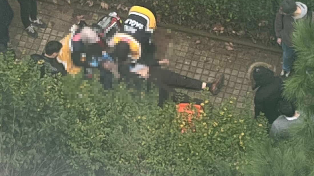 Site bahçesinde dehşet! Karşılaştığı husumetlisini öldürdü