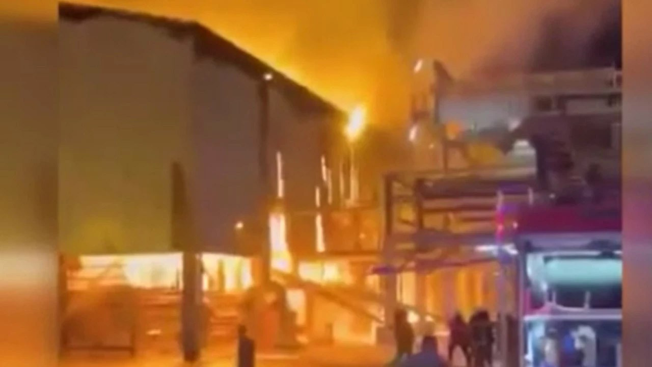 Irak'ta petrol rafinerisinde yangın: 1 can kaybı