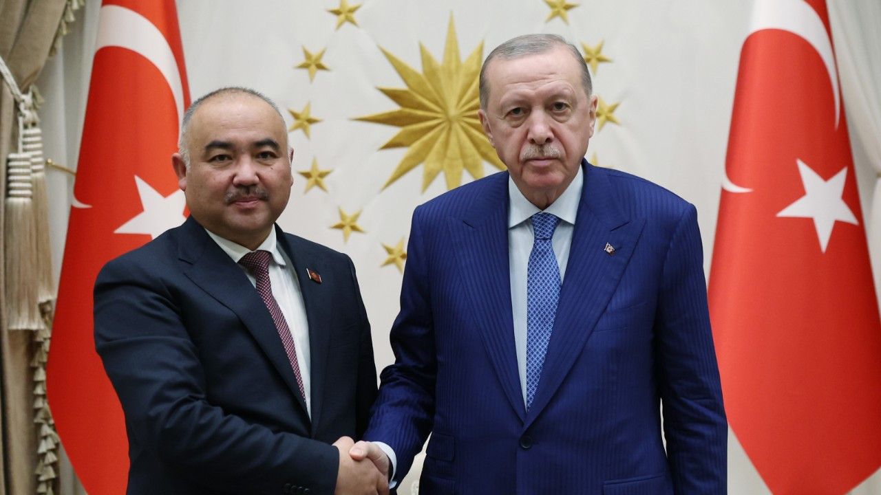 Cumhurbaşkanı Erdoğan, Kırgızistan Parlamento Başkanı Uulu'yu kabul etti