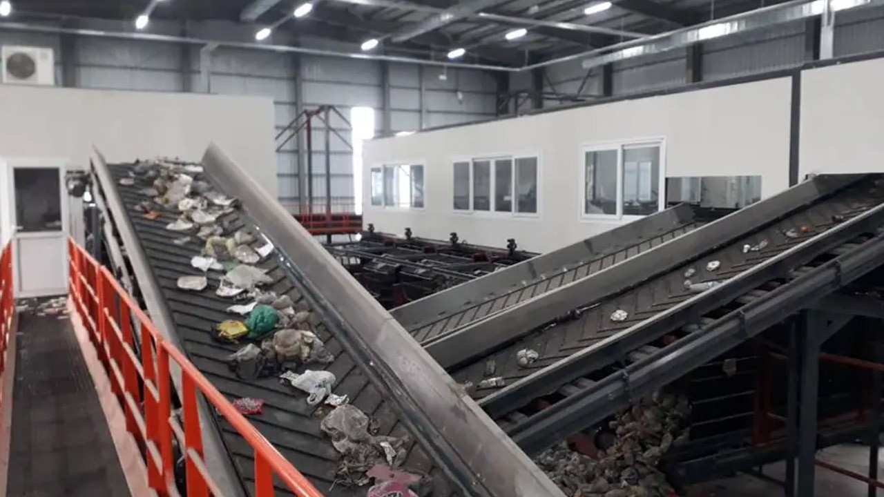 İzmir'de kan donduran olay! Çöp ayrıştırma bandında bebek cesedi bulundu