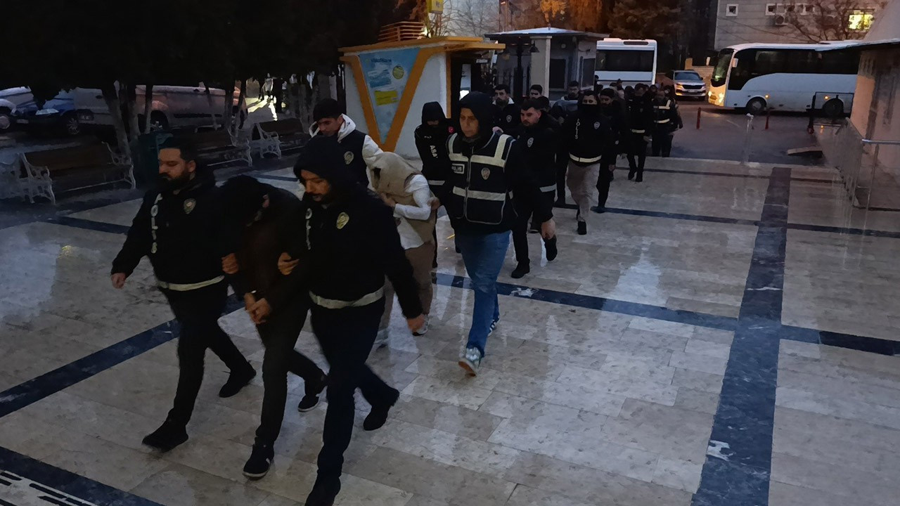 Şanlıurfa'da fuhuş operasyonu: 50 milyon liralık hesap hareketi ortaya çıktı! 27 tutuklama
