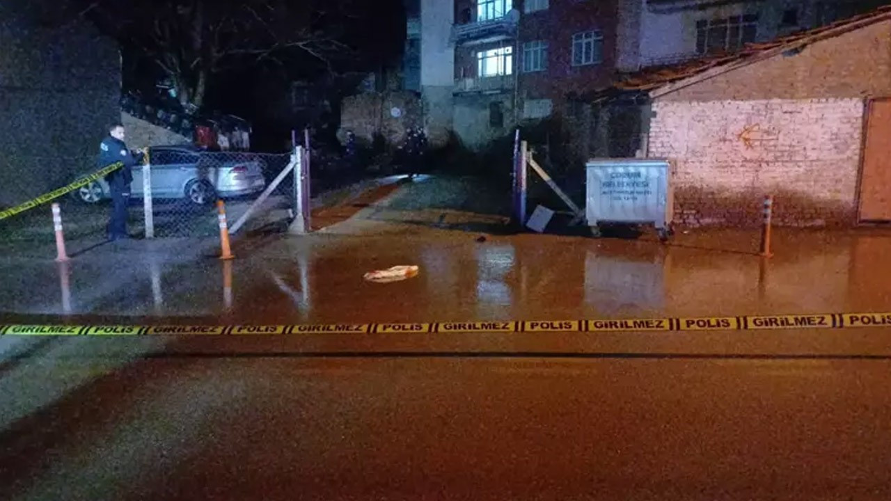 Çorum'da sokak ortasında silahlı saldırı: 2 yaralı