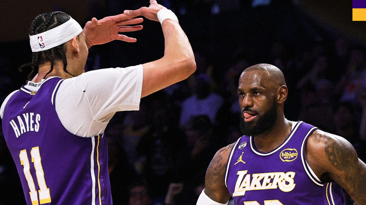 Lakers, Mavericks'i farklı yendi! LeBron James, NBA tarihine geçti