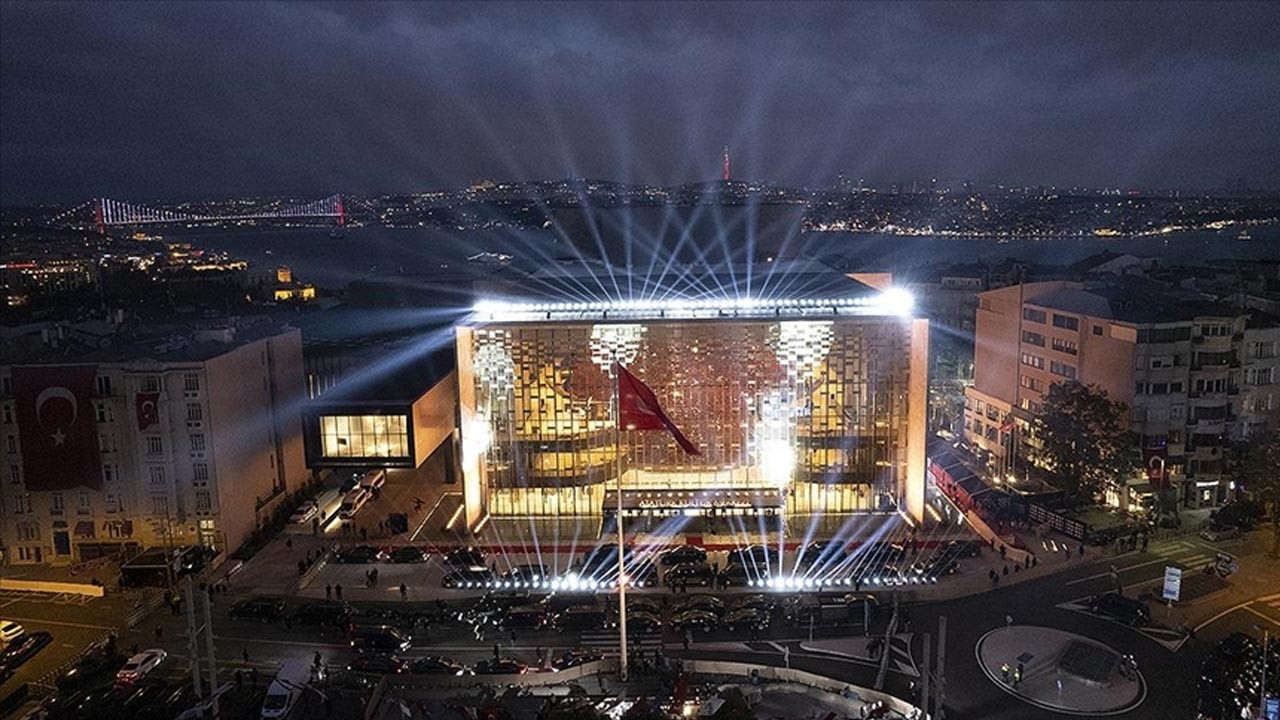 Cemre Vakfının tanıtım programı 20 Şubat'ta AKM'de gerçekleştirilecek