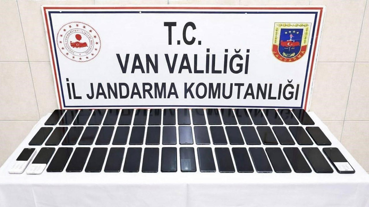 Van’da 1 milyon 750 bin TL değerinde kaçak eşya ele geçirildi