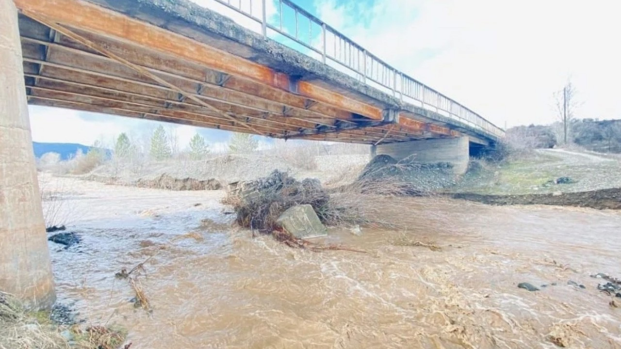 Çorum İskilip’te köprü alarmı: Ulaşıma kapatıldı