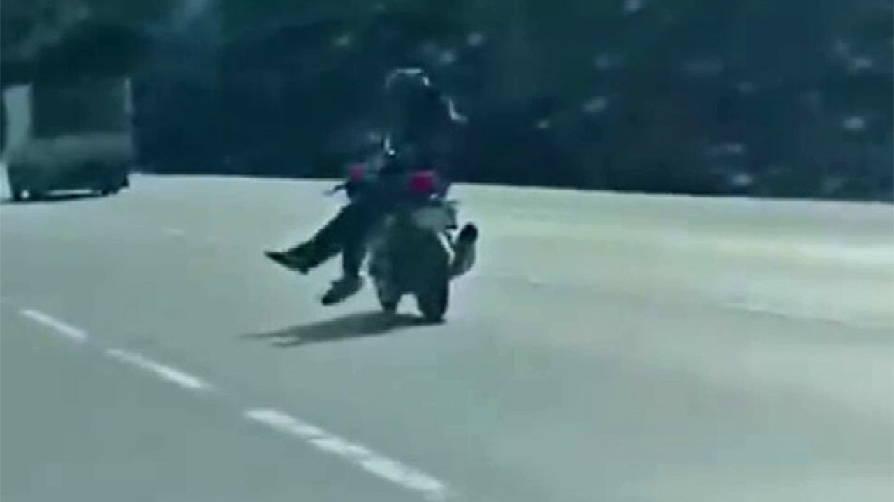 İstanbul'da tehlikeli yolculuk! Herkesi tehlikeye attı