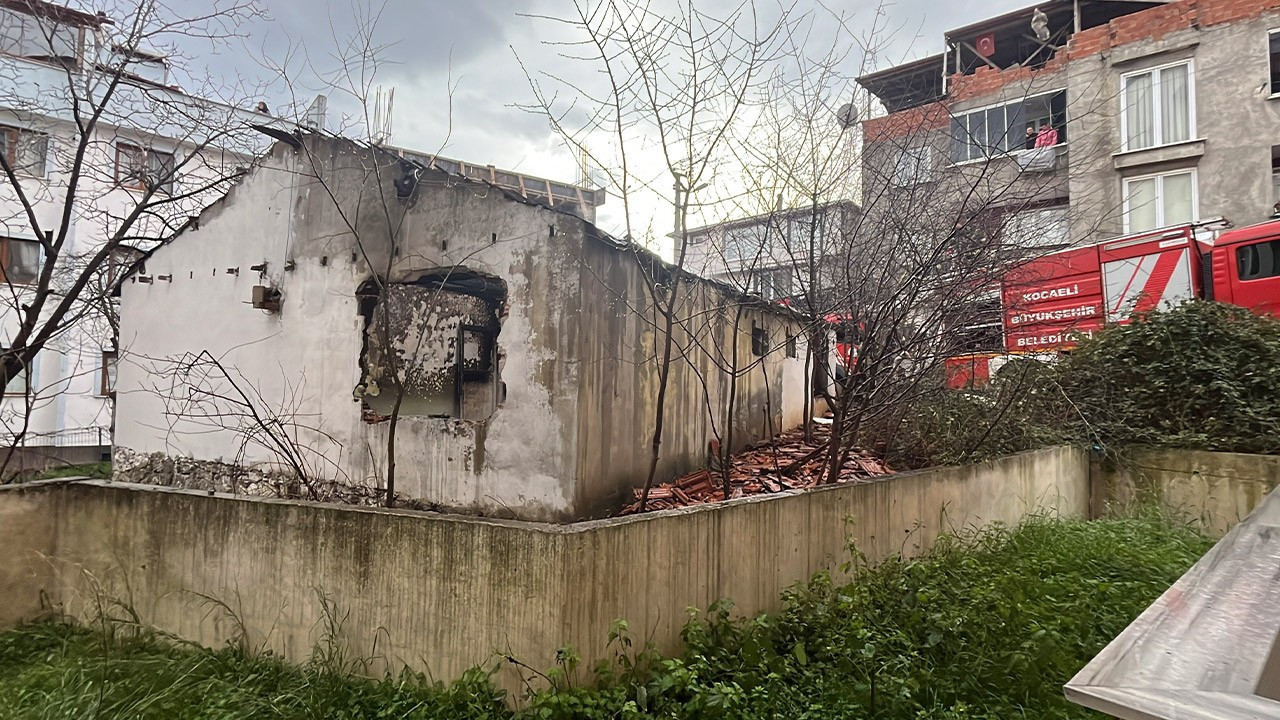 Gebze'de metruk evde korkutan yangın!