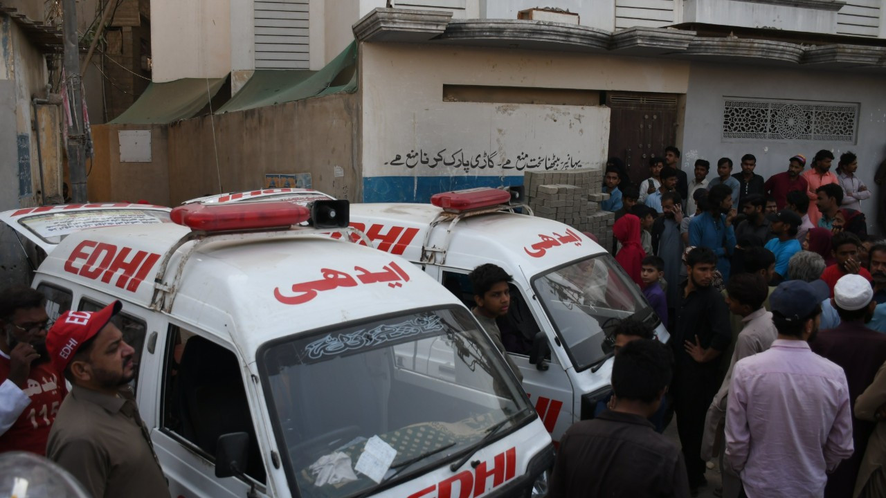 Pakistan’da patlama! Çok sayıda ölü ve yaralı var