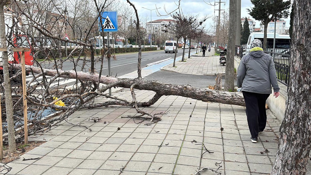İki il için fırtına uyarısı: Tedbirli olun!