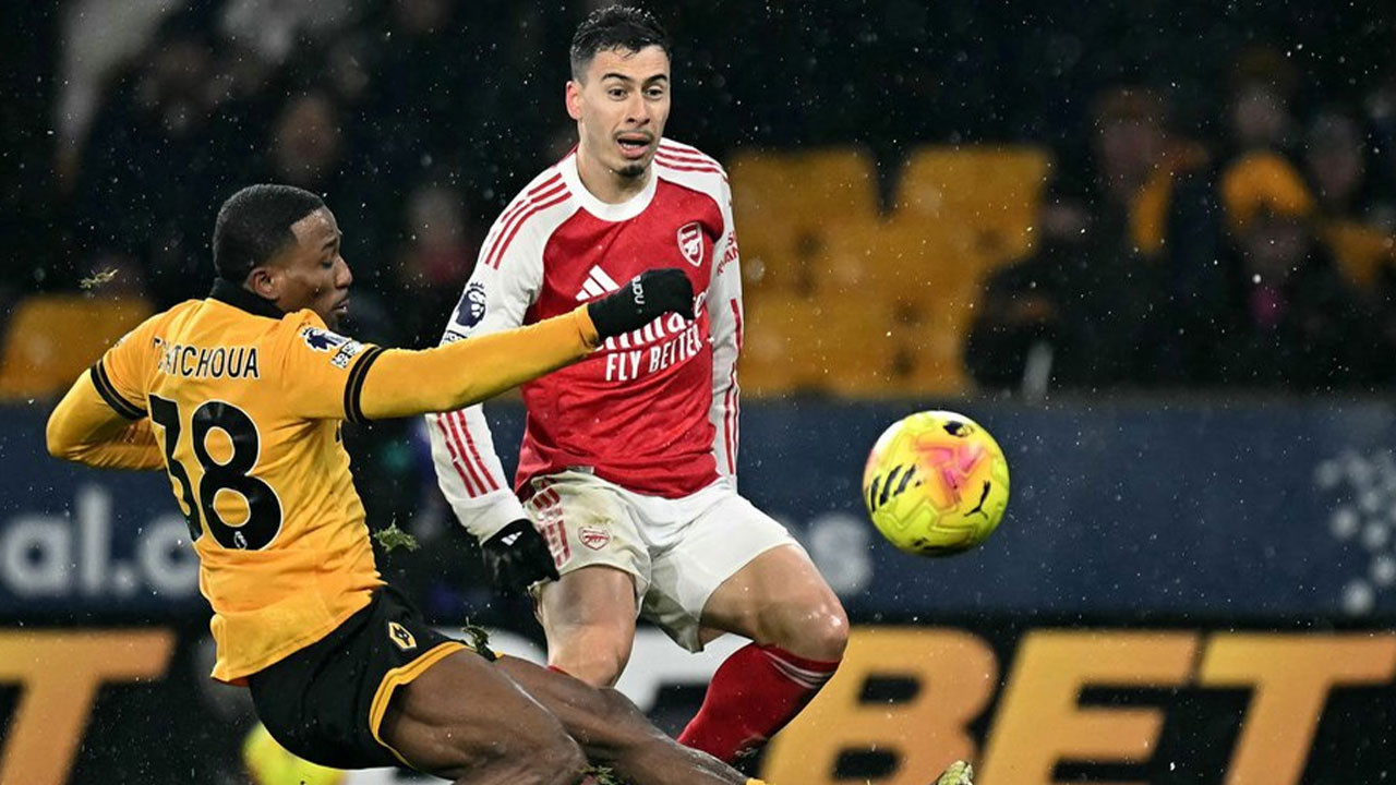 Wolverhampton şoku! Arsenal şampiyonluk yarışında yara aldı!