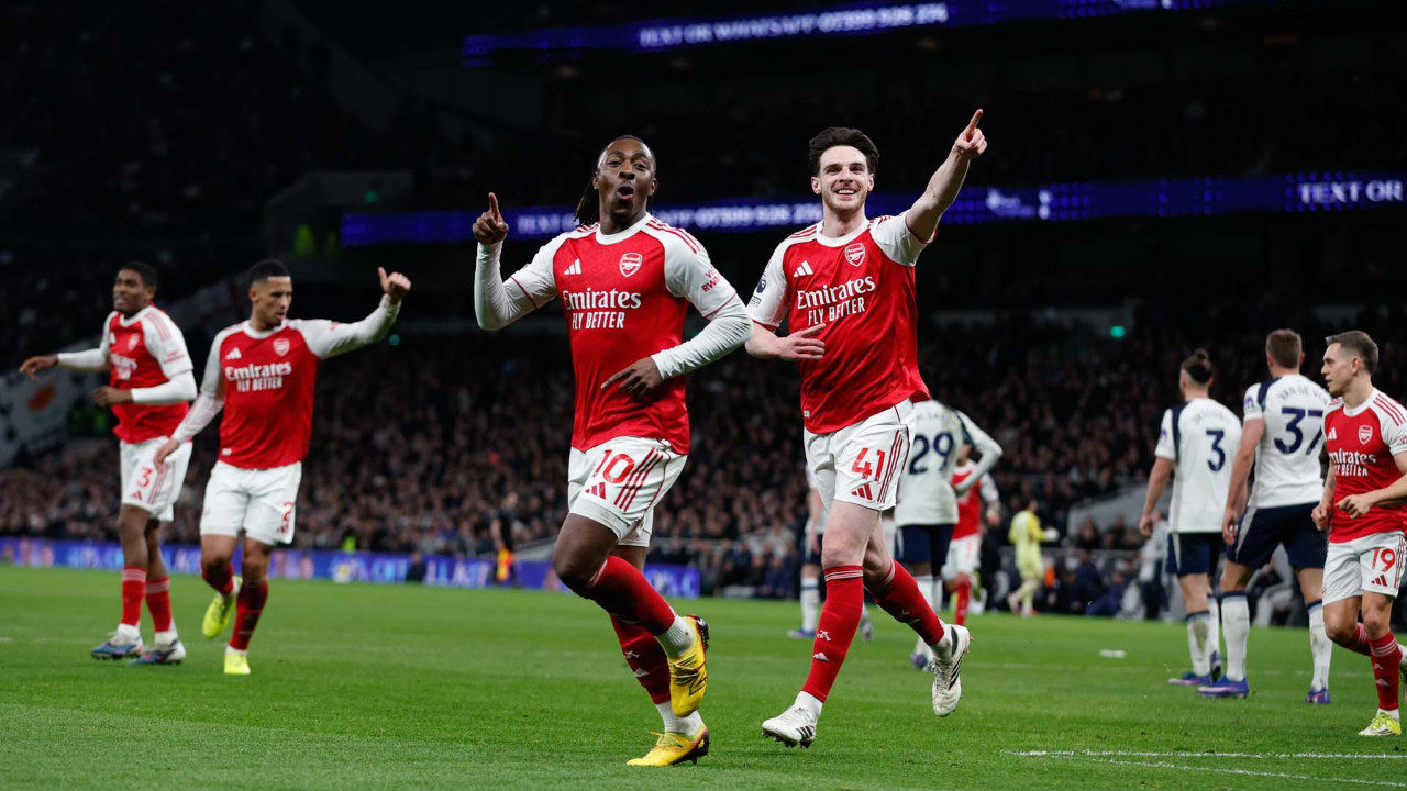 Gyökeres ve Eze şov yaptı! Arsenal, Tottenham’ı farklı yendi!