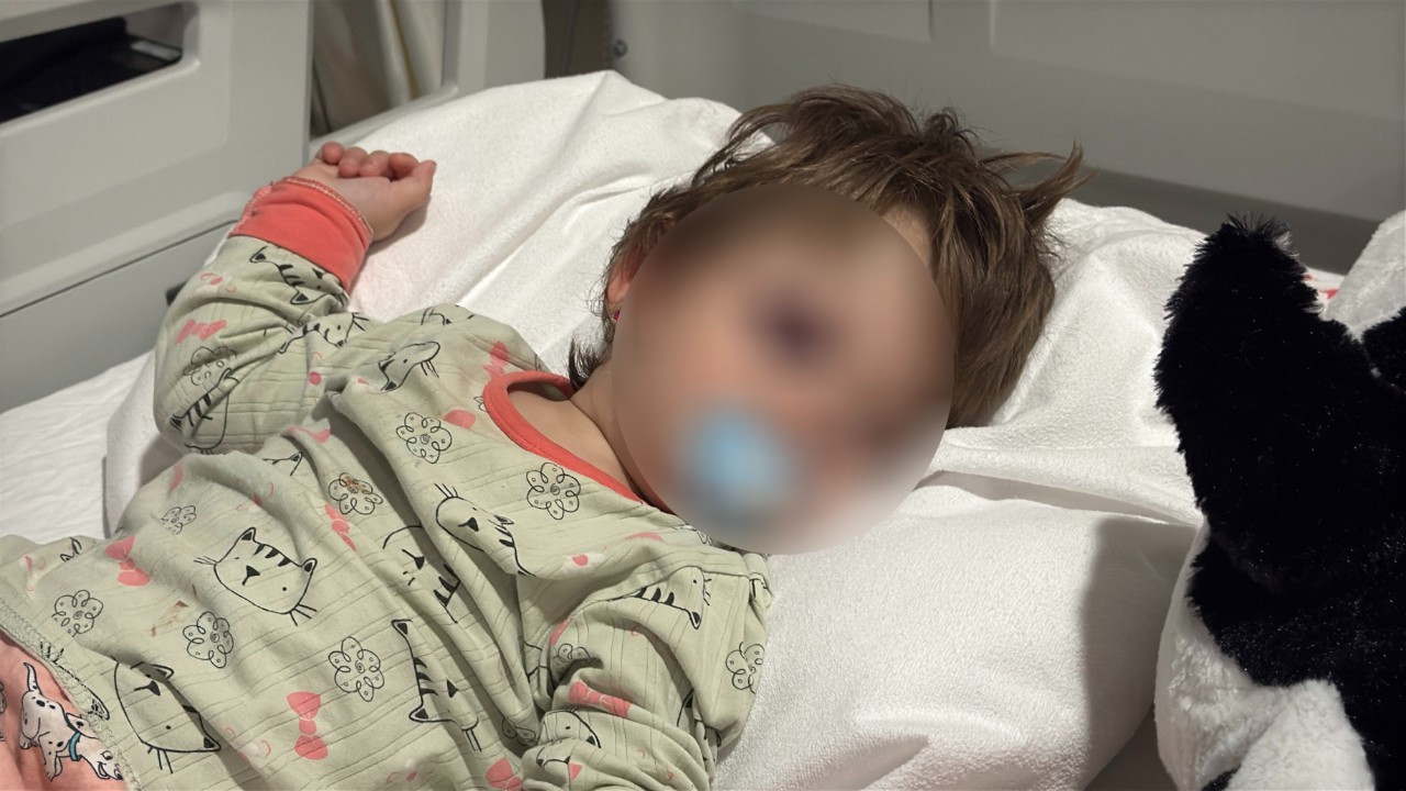 14 aylık bebeğin kafatası çatladı! Kapısına mermi de bırakmış... Komşu dehşetinde pes dedirten savunma