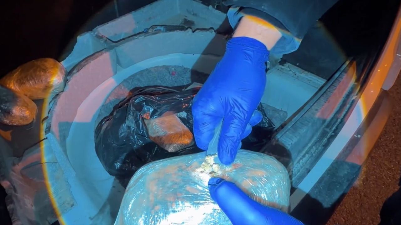 Doğu hattında zehir tacirlerine darbe! 406 kilogram uyuşturucu ele geçirildi