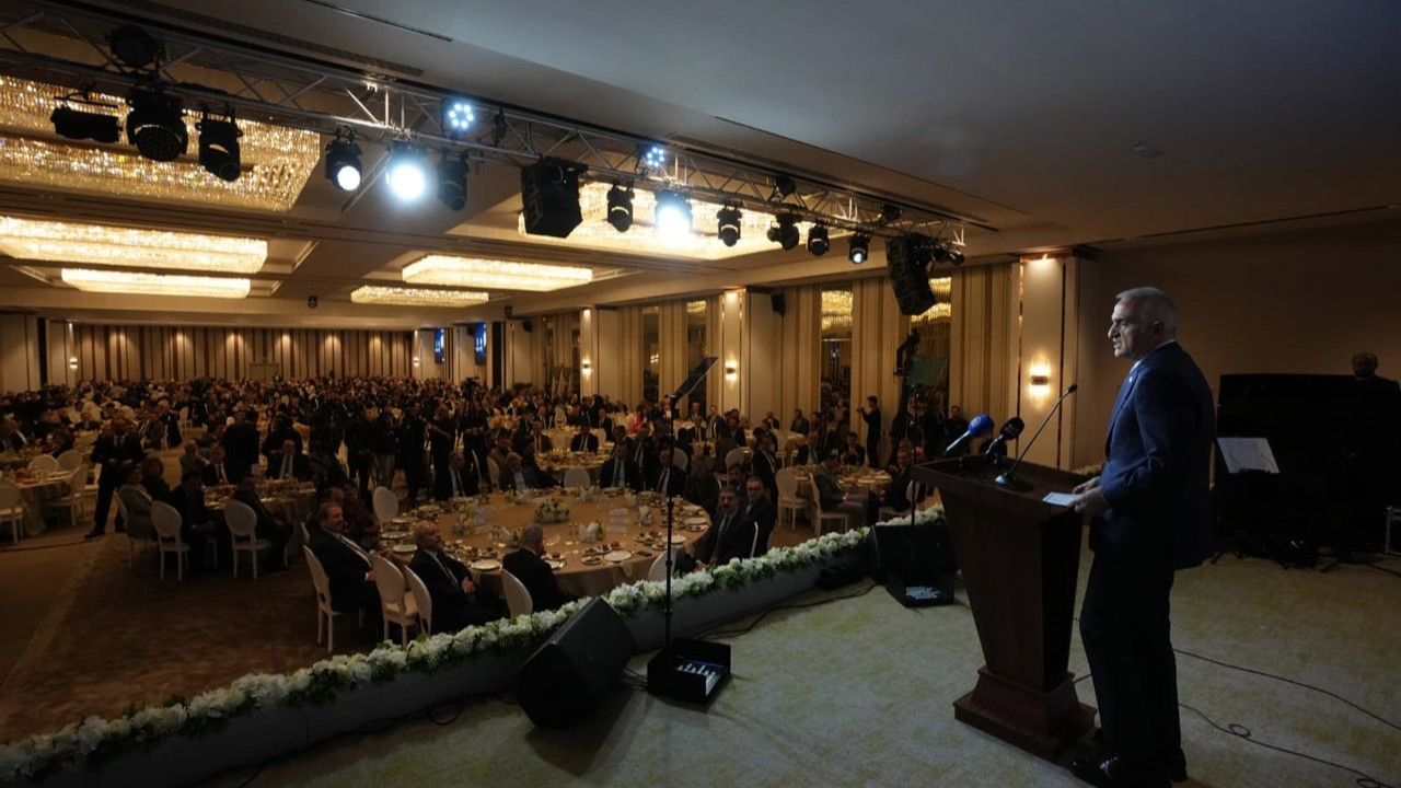 Bakan Ersoy, Vakıf temsilcileriyle iftarda buluştu