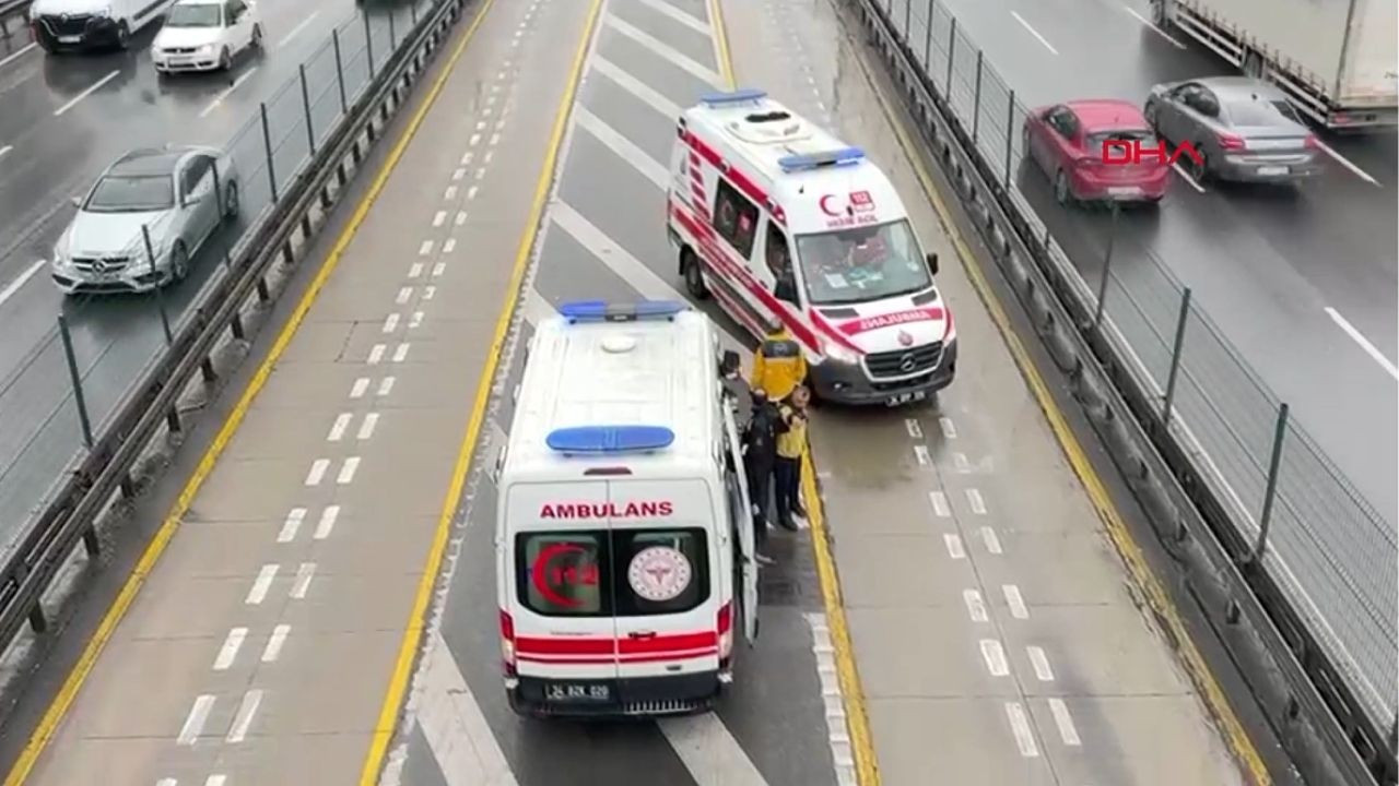 Avcılar'da iki metrobüs birbirine girdi! Yaralılar var