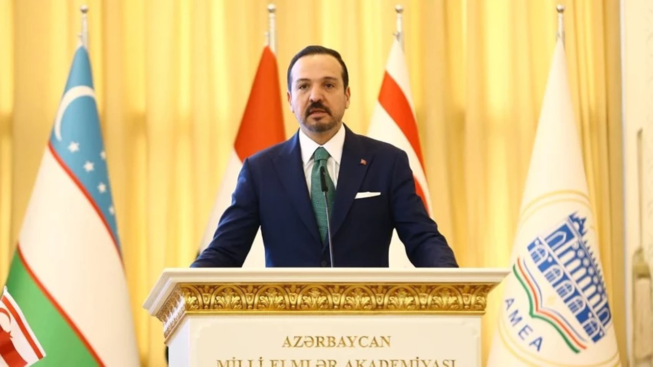 100. Yıl Konferansı Bakü’de düzenlendi! Kürşad Zorlu'dan Türkoloji eğitimi için önemli mesaj!