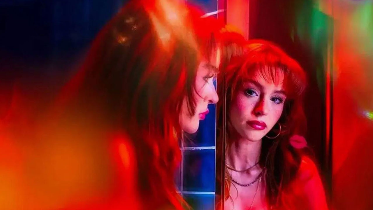 Müstehcen sahneleri nedeniyle yayından kaldırılmıştı! Jasmine dizinin başrolü Asena Keskinci ilk kez konuştu