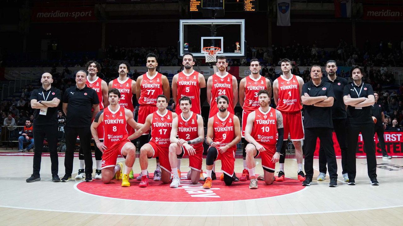 Dünya Kupası yolunda kritik maç! 12 Dev Adam, Sırbistan’ı konuk edecek!