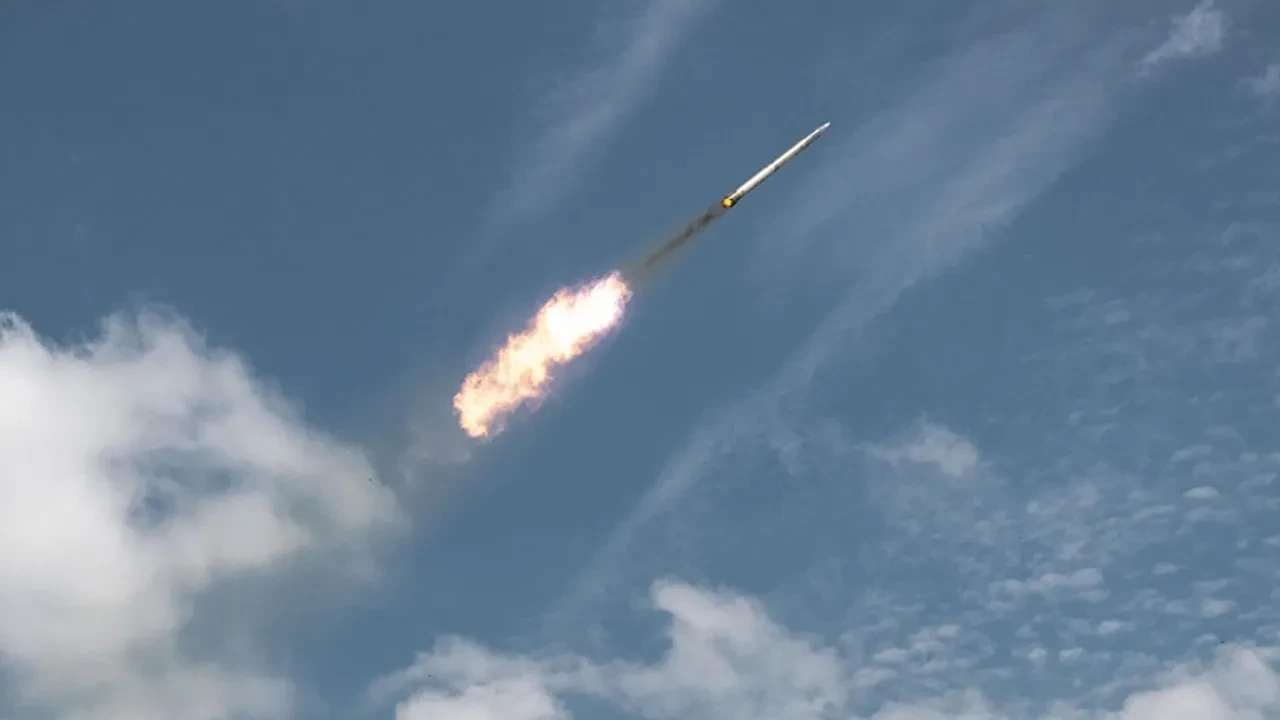 GKRY'de bazı okullar tatil edildi! İngiliz üssüne yakın yerler İHA saldırısına uğramıştı