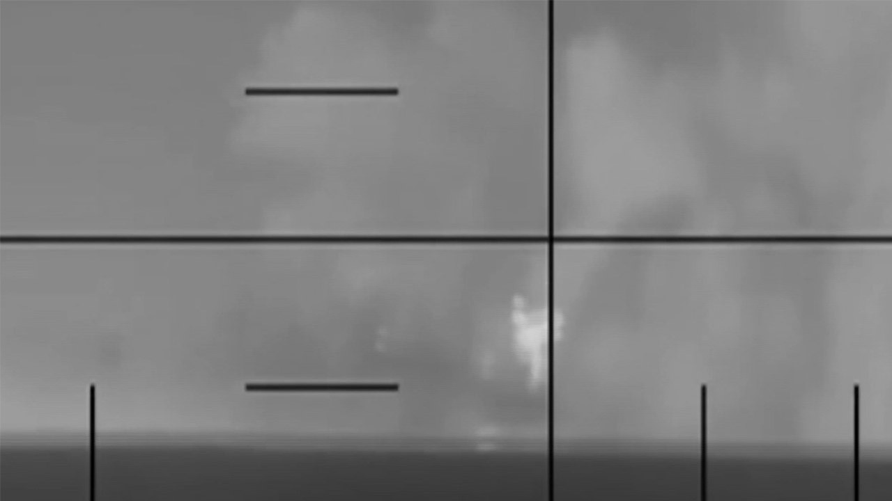 ABD paylaştı: İşte İran savaş gemisinin vurulma anı