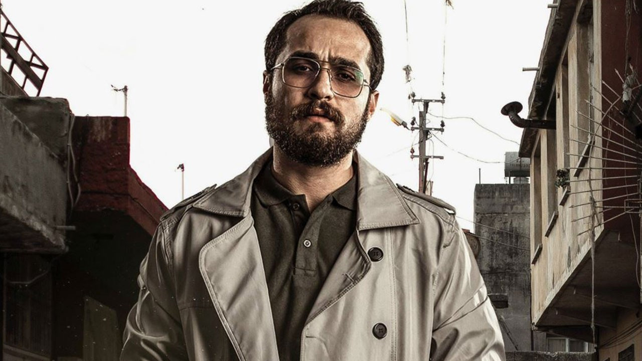 Ünlü oyuncu Savaş Satış trafikten men edilmemek için harekete geçti! Binlerce liralık ses sistemini çöpe attı